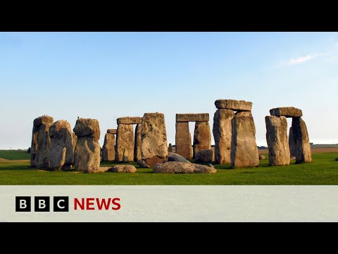 Scientists &#039;shocked&#039; at new Stonehenge discovery | BBC News